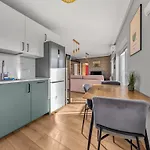 Kurkowa Cozy By Bookinghost Lejlighed